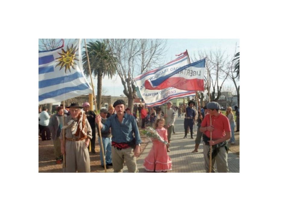 "En la tierra de los Artigas Casupá le canta al Prócer" "En la tierra de los Artigas Casupá le canta al Prócer"