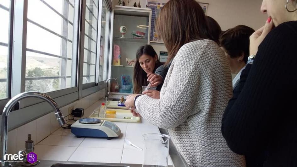 Personas participando de una actividad