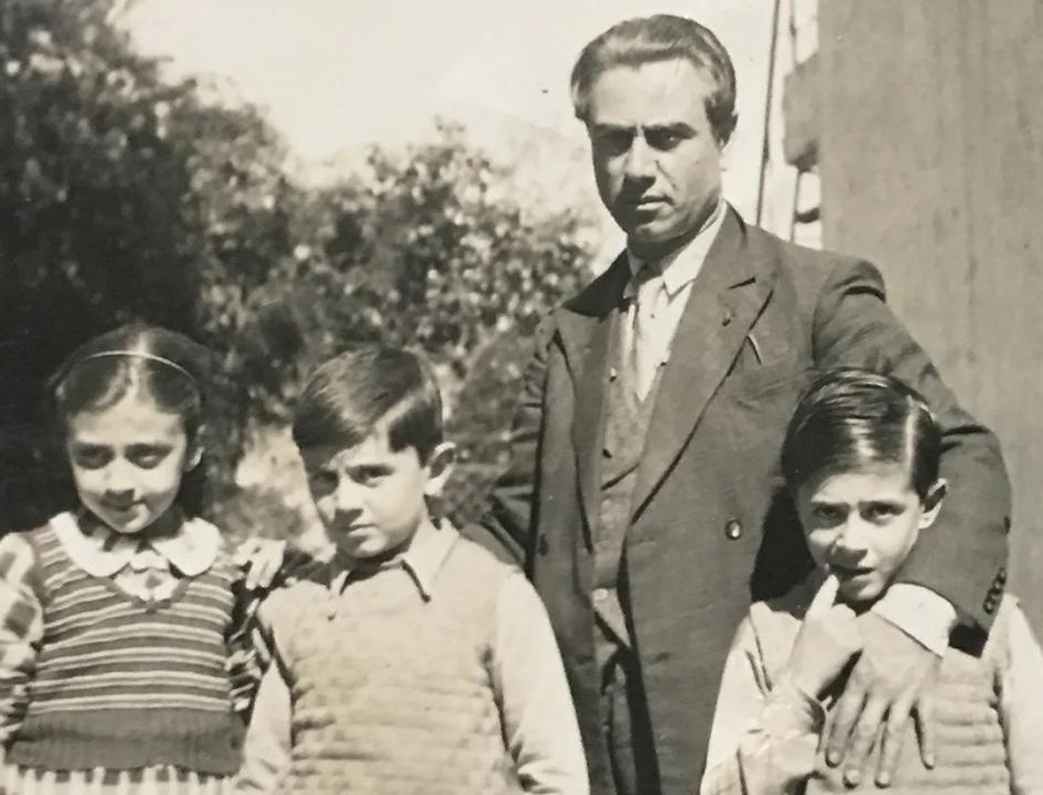Clemente Estable con sus hijos Isabel, Juan Francisco y Clemente (foto: archivo Clemente Estable)