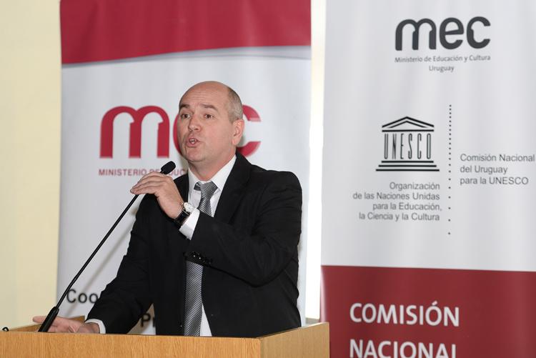Nicolá Nicolá