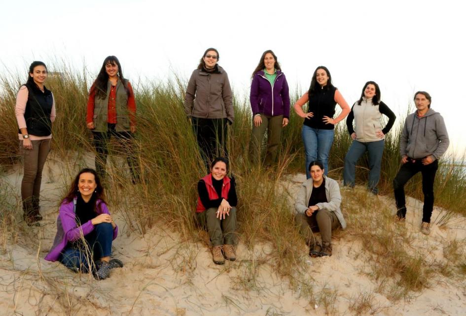 Grupo de exploradoras científicas del Instituto