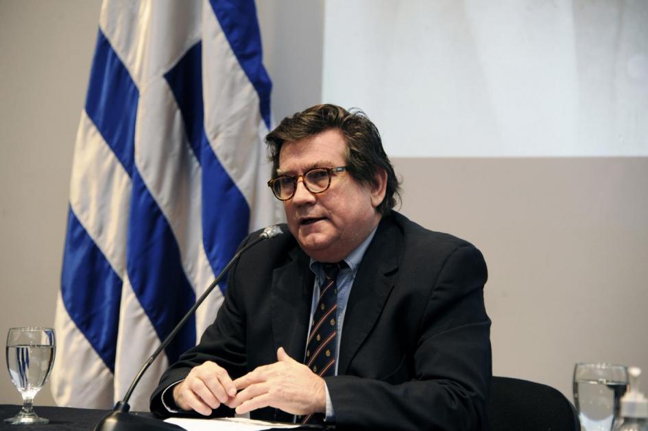 Director de la Biblioteca Nacional de Uruguay, Valentín Trujillo Director de la Biblioteca Nacional de Uruguay, Valentín Trujillo