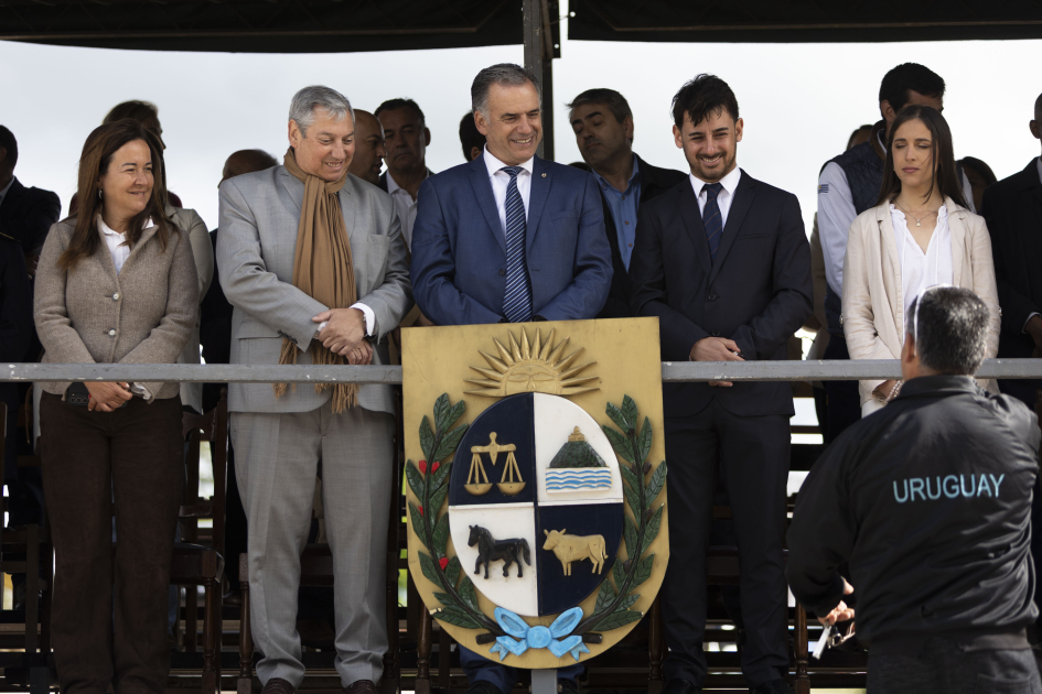 200 años de la Batalla de Sarandí Presidente de la República, Yamandú Orsi y Directora de Ceibal y autoridades