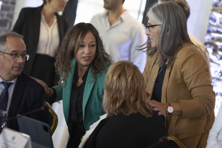 Ministro de Educación y Cultura, José Carlos Mahía, junto a los demás Ministros Ministros reunidos en el Consejos de Ministros