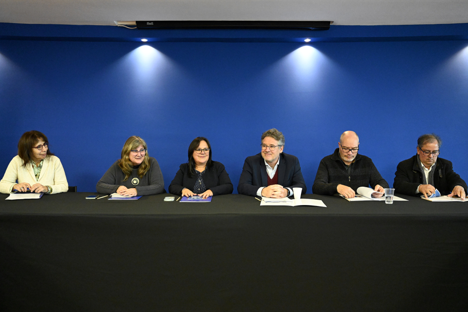 Mesa de autoridades