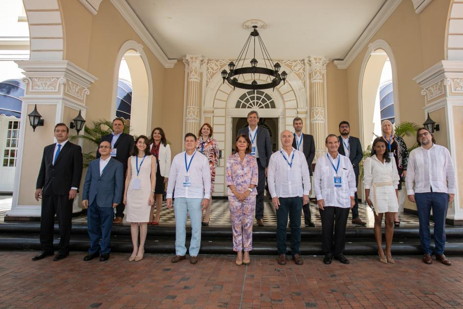 50º Aniversario de la Conferencia de ministros de Justicia de los Países Iberoamericanos (COMJIB) Participantes de la COMJIB