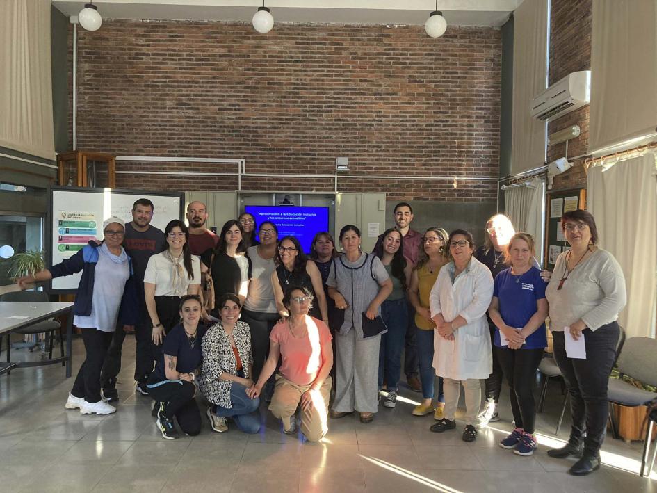 Docentes de Durazno Personas agrupadas para tomarse una foto