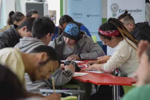 Alumnos de CECAP participan en curso de tecnología