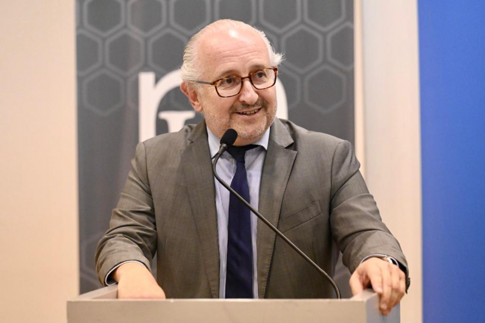 El ministro Pablo da Silveira durante la presentación del catálogo. El ministro Pablo da Silveira durante la presentación del catálogo.