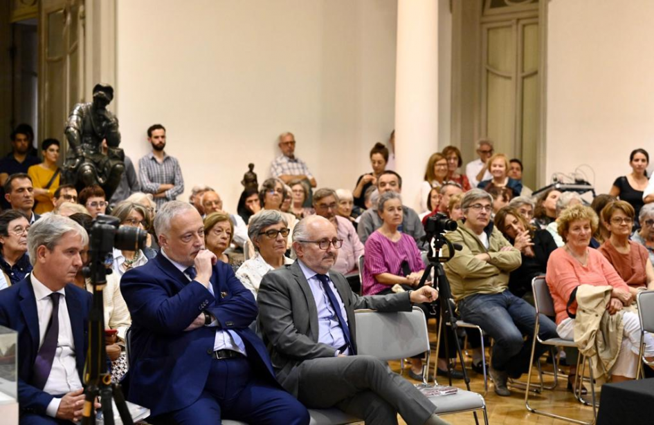 Presentación del catálogo "De ellas dos" en la Casa quinta de Batlle y Ordóñez. Presentación del catálogo "De ellas dos" en la Casa quinta de Batlle y Ordóñez.