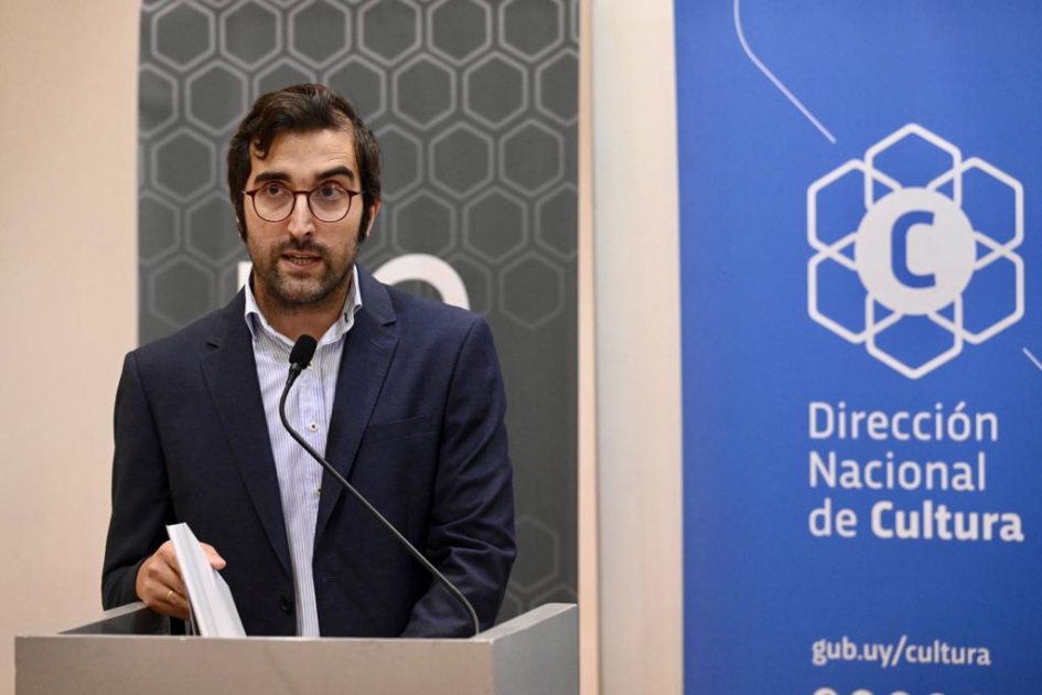 El director del Museo Histórico Nacional, Andrés Aspiroz, durante el lanzamiento del catálogo.