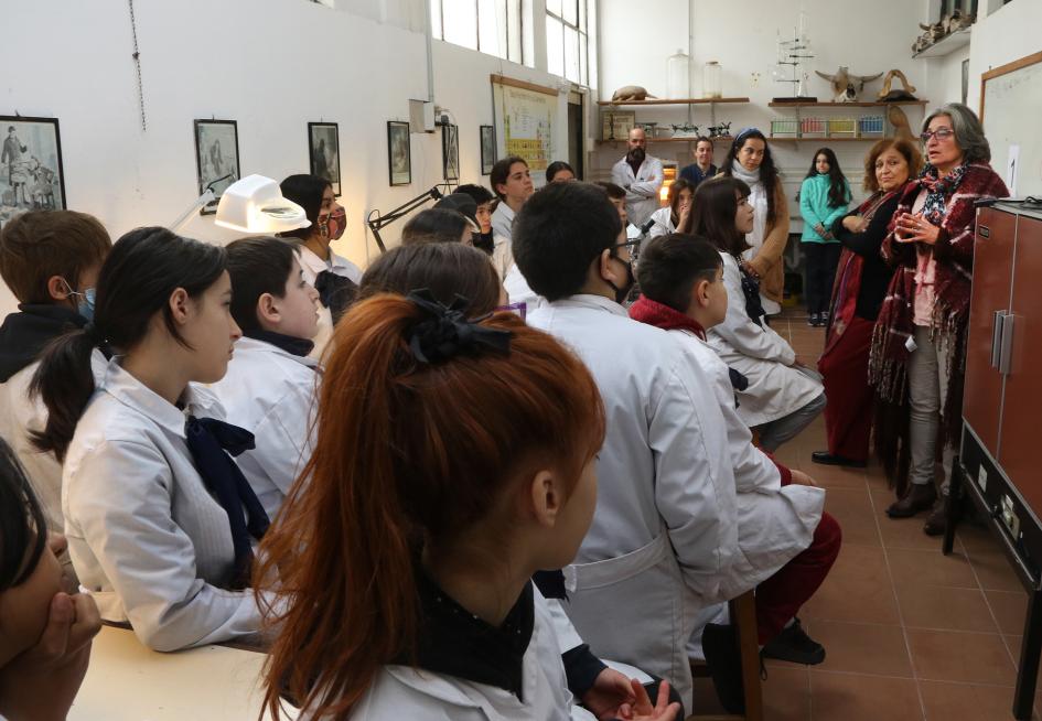 Anabel Fernández, María Inés Reherman y Stephanie Silva, del Instituto Estable en el taller Anabel Fernández, María Inés Reherman y Stephanie Silva, del Instituto Estable en el taller