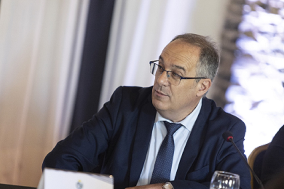 Ministro de Educación y Cultura, José Carlos Mahía en el Consejo de Ministros Ministro Jose Carlos Mahía participando en la Reunión del Consejo de Ministros