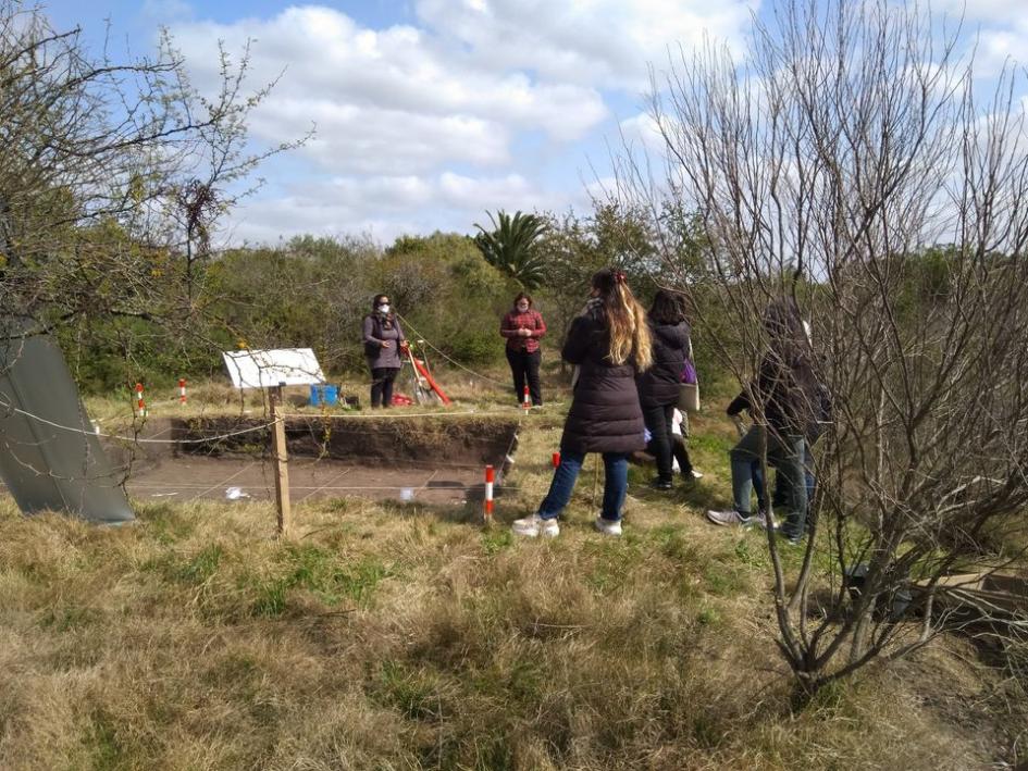 Visita guiada al Sendero Mainumby, en los Humedales del Santa Lucía. Visita guiada al Sendero Mainumby, en los Humedales del Santa Lucía.