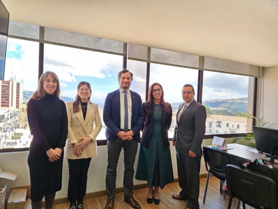 "Educación para todas las personas: Fortalecimiento de las capacidades docentes en el territorio" "Educación para todas las personas: Fortalecimiento de las capacidades docentes en el territorio"