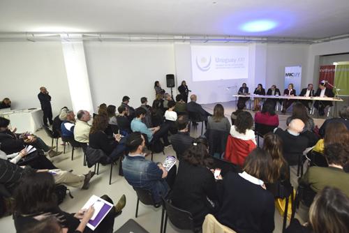 publico presente y mesa de autoridades publico presente y mesa de autoridades