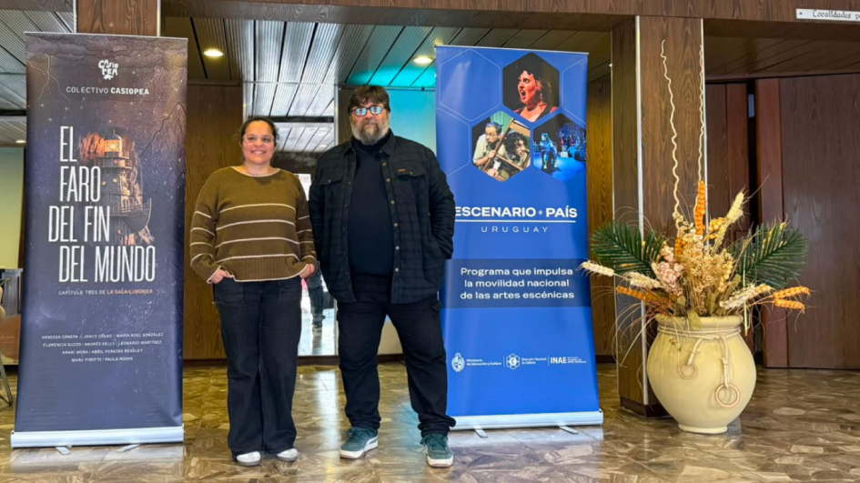 Verónica Pécora, Espacios MEC Florida junto a Gustavo Zidan, coordinador INAE. Verónica Pécora, Espacios MEC Florida junto a Gustavo Zidan, coordinador INAE.