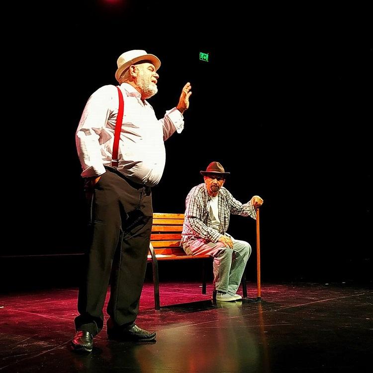 Actores en el escenario