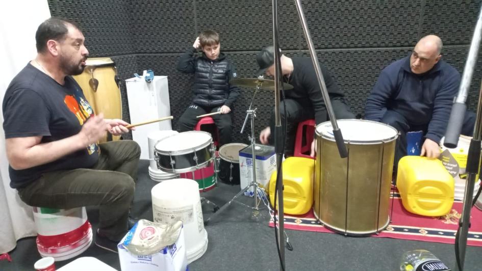 Percusión comunitaria en Usina Cerro Percusión comunitaria en Usina Cerro
