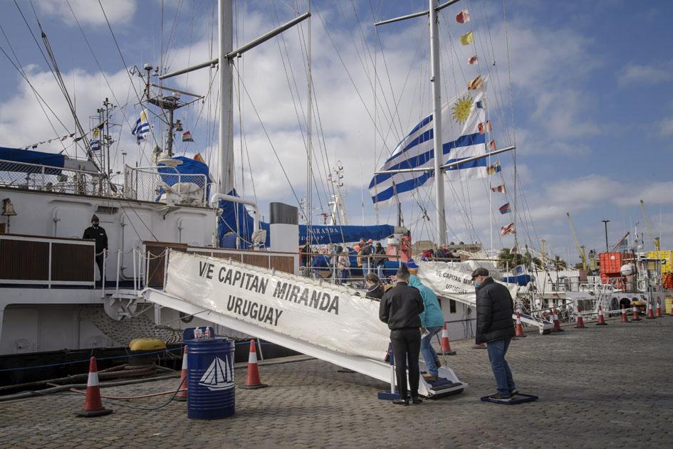 Puerto de Montevideo