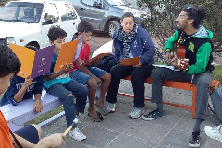 Taller de Murga joven Personas participando de taller