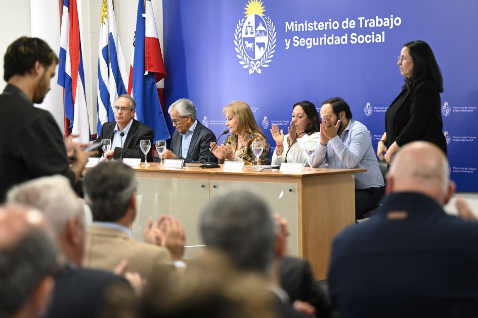 Presentación: Yo Estudio y Trabajo