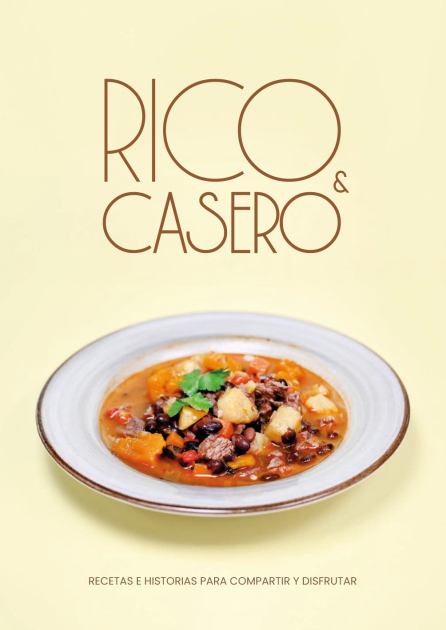RICO y CASERO: Portada con guiso de carne, porotos y calabaza sobre fondo amarillo.