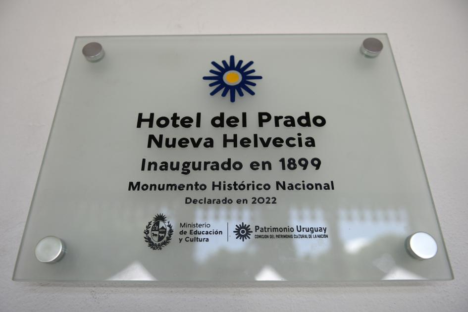 Placa donde dice que es Monumento Histórico Nacional