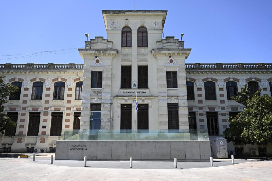 Fachada Facultad de Agronomía