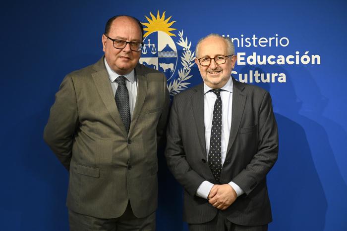 Ministro Da Silveira y Óscar Bugna en la ceremonia de asunción