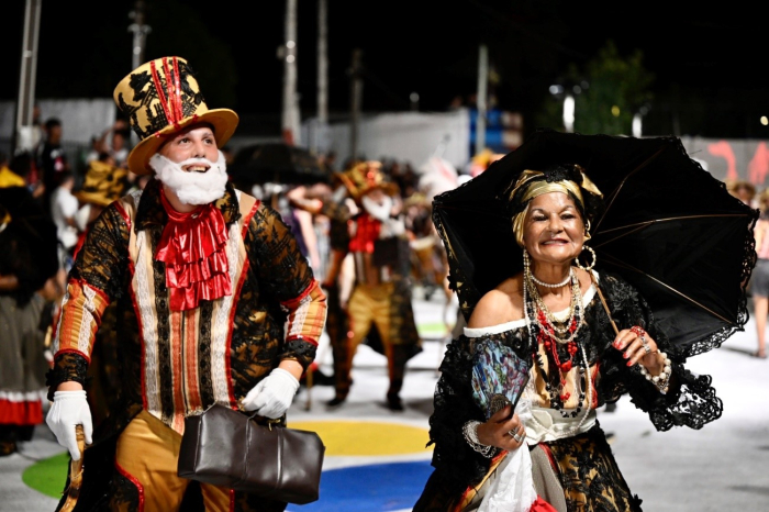 Pareja bailando candombe
