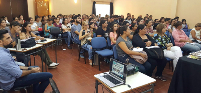 Personas sentadas 