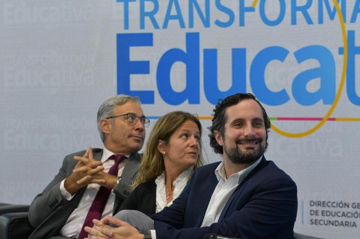 Autoridades en el evento Robert Silva, Macarena Llauradó y Gonzalo Baroni