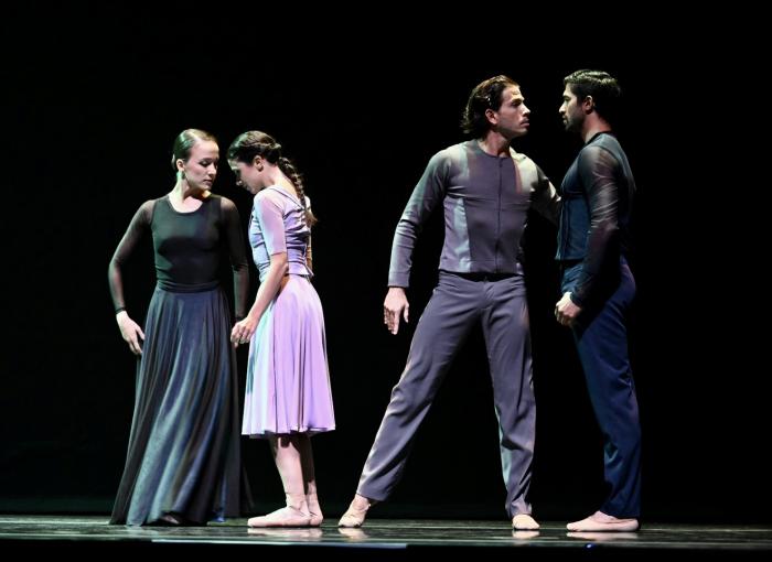 Intervención artística del Ballet Nacional del Sodre con un fragmento de "La Tregua".