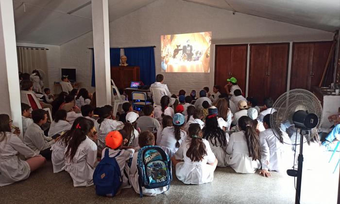 Cien para escolares de internado rural en Paso Farías 