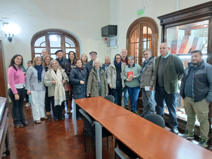 Visita de socios del Instituto Genealógico del Uruguay. Visita de socios del Instituto Genealógico del Uruguay.
