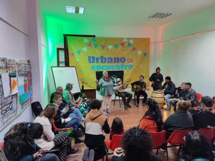 Varieté artística en Urbano Sur Varieté artística en Urbano Sur