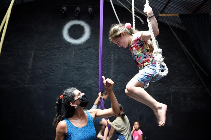 "Eco-circo social" "Eco-circo social"