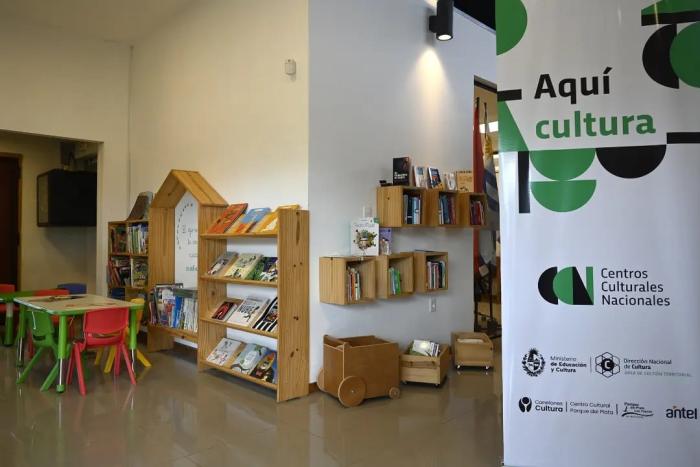 Biblioteca infantil y juvenil «Pata de Rana» Biblioteca infantil y juvenil «Pata de Rana»