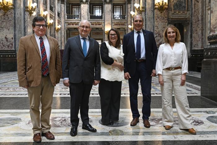 Celebración de la declaración en el Palacio Legislativo.