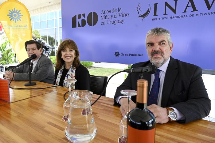 William Rey, Ana Ribeiro y Ricardo Cabrera.