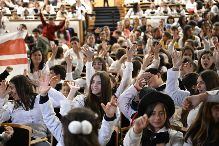 Más de 1 300 estudiantes disfrutaron de Coppélia en el Auditorio Nacional Adela Reta