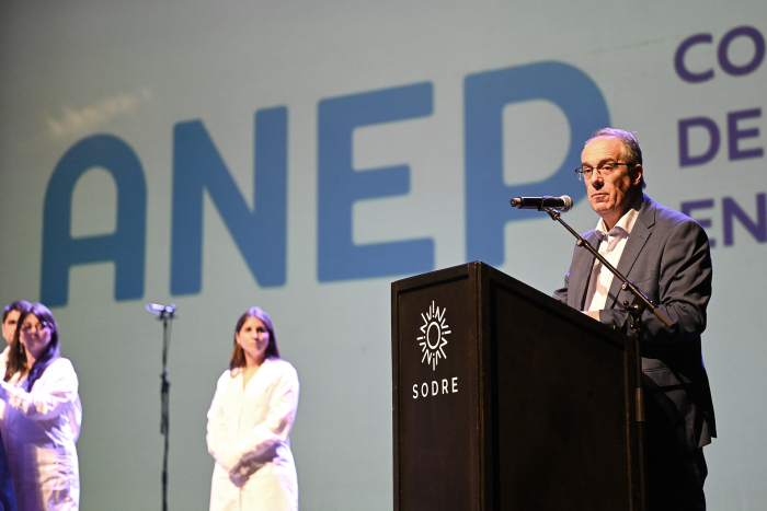 Nuevos maestros y maestras recibieron su título en el acto de colación de los Institutos Normales de