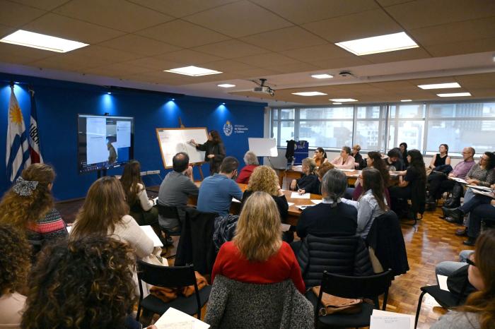 Programa "Evaluadores de libros de texto" Personas en curso.