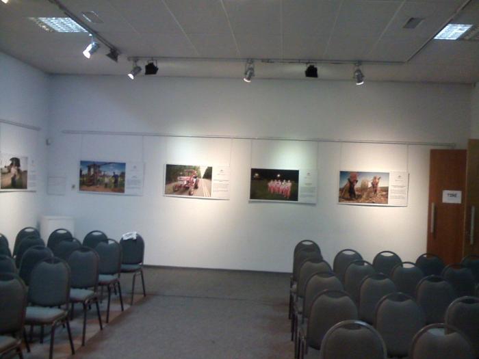 Muestra Fotográfica en San José. Muestra Fotográfica en San José.