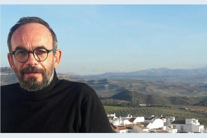 Andrés Echevarría “La poesía está en el centro de todo lo que me interesa”