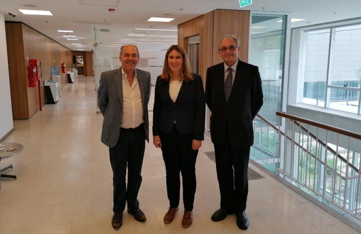 Dos imágenes adjuntas: Fontdevila, Ackermann y Umpiérrez en la nueva sede del AGN de Argentina