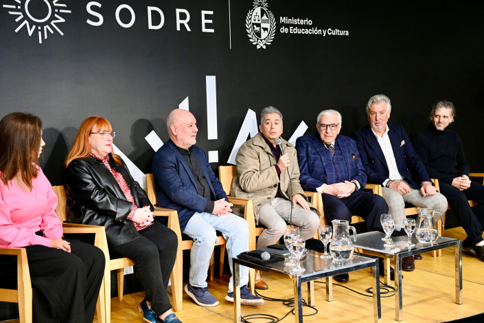 Autoridades y el equipo de producción de la opera, presentes en la conferencia de prensa