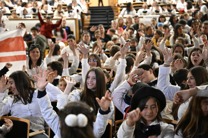 Más de 1300 estudiantes disfrutaron de Coppélia en el Auditorio Nacional Adela Reta