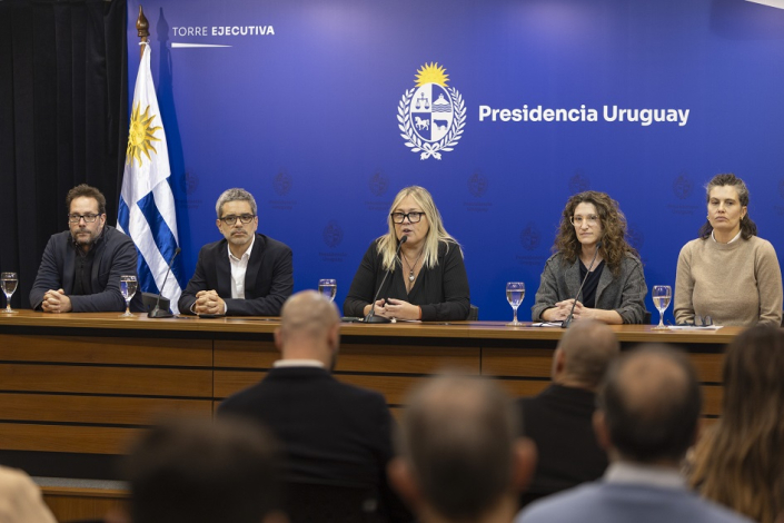 La Presidenta de Agencia del Cine y el Audiovisual del Uruguay (ACAU) ,Gisella Previtali, hablando